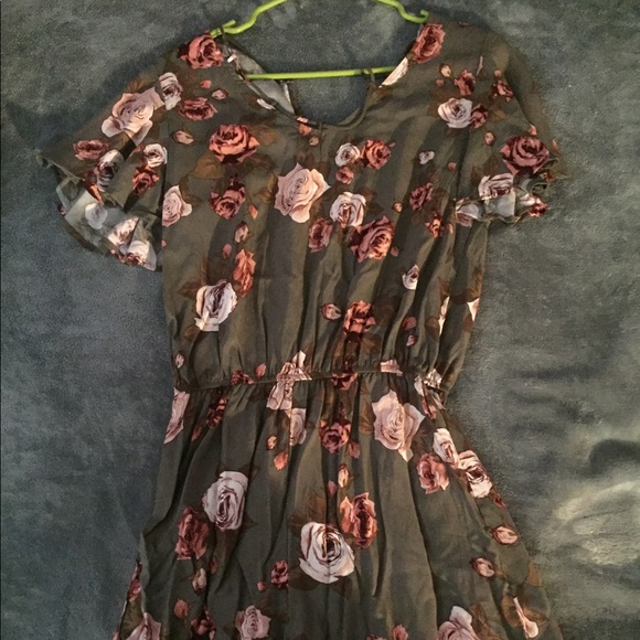 Romper - Picture 2 of 3